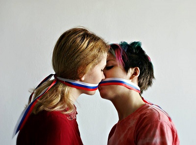 Overcoming the Breakdown in Bi Curious Chat Rooms